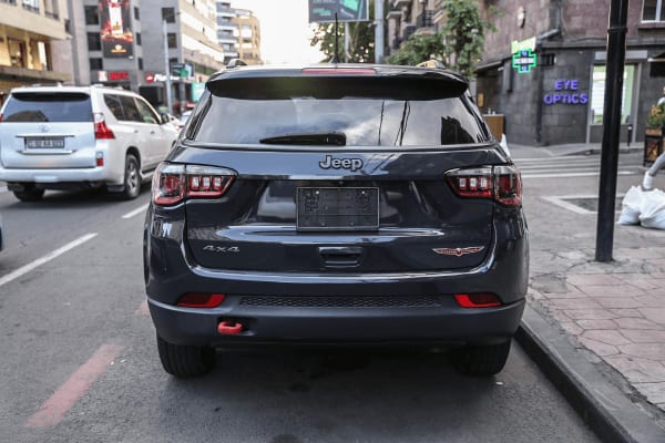 Jeep Compass 2018 — фото 2