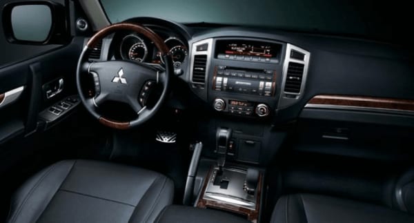 Mitsubishi Pajero 2018 — фото 2