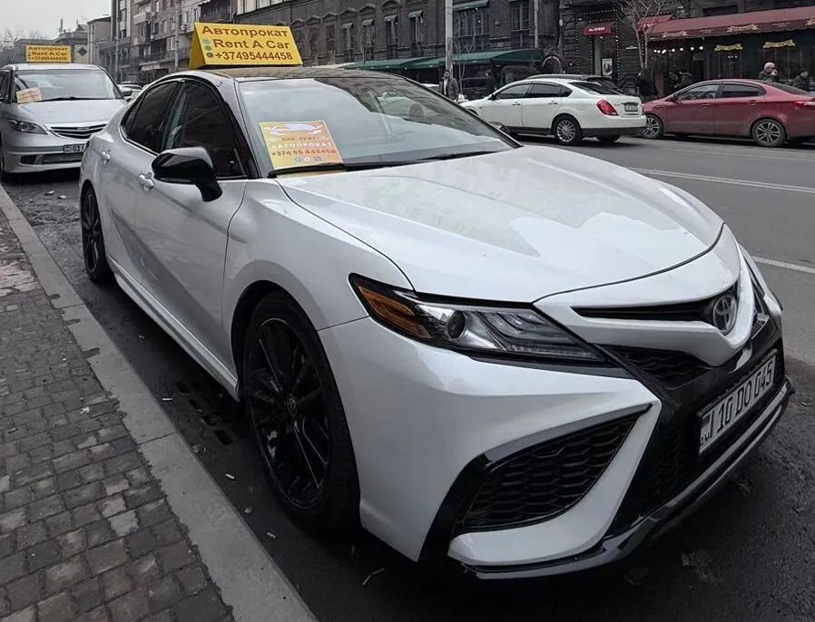 Toyota Camry 2022 — аренда от 36575 ֏/сутки