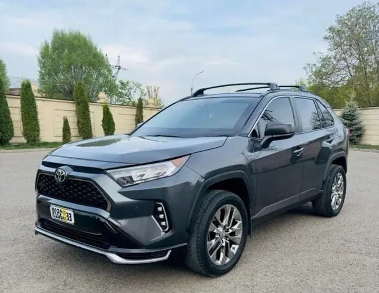 Toyota RAV4 2022 — аренда от 45000 ֏/сутки
