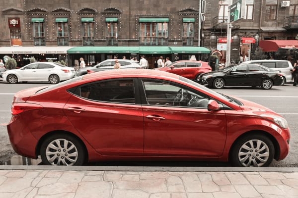 Hyundai Elantra 1.8L 2010 — фото 4