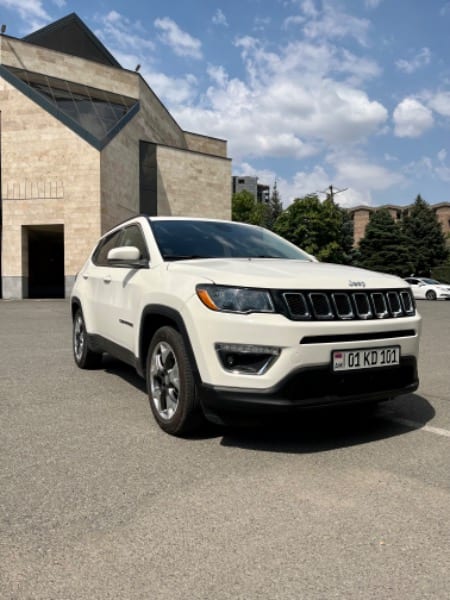 Jeep Compass — фото 4