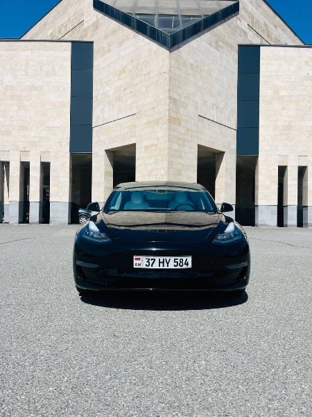 Tesla Model 3 Long Range — фото 2