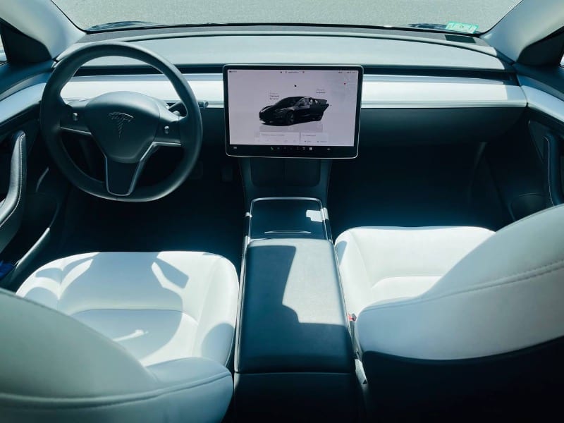 Tesla Model 3 Long Range — фото 4