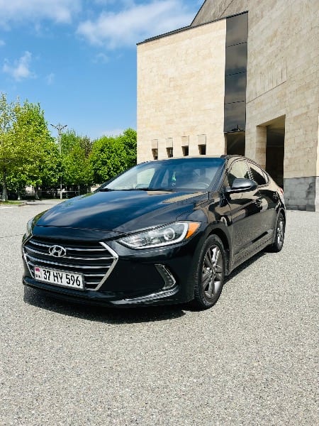 Hyundai Elantra — аренда от 29000 ֏/сутки