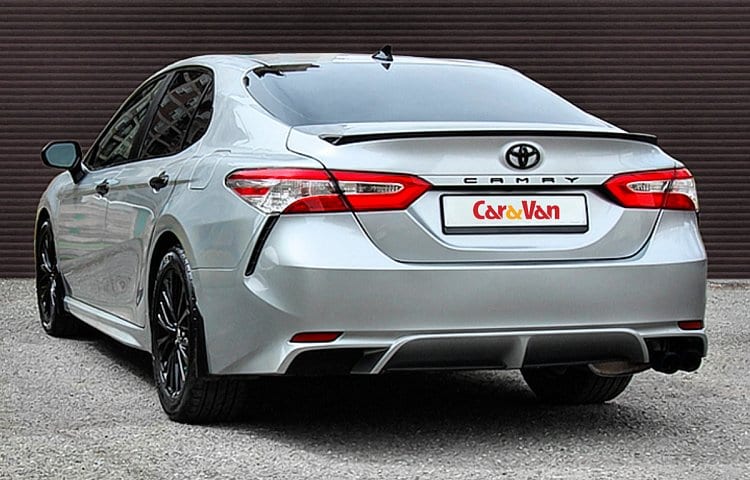 Toyota Camry — фото 2