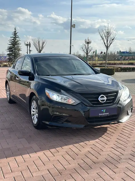 Nissan Altima 2018 — фото 2