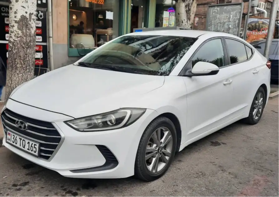 Hyundai Elantra 2015 — фото 2
