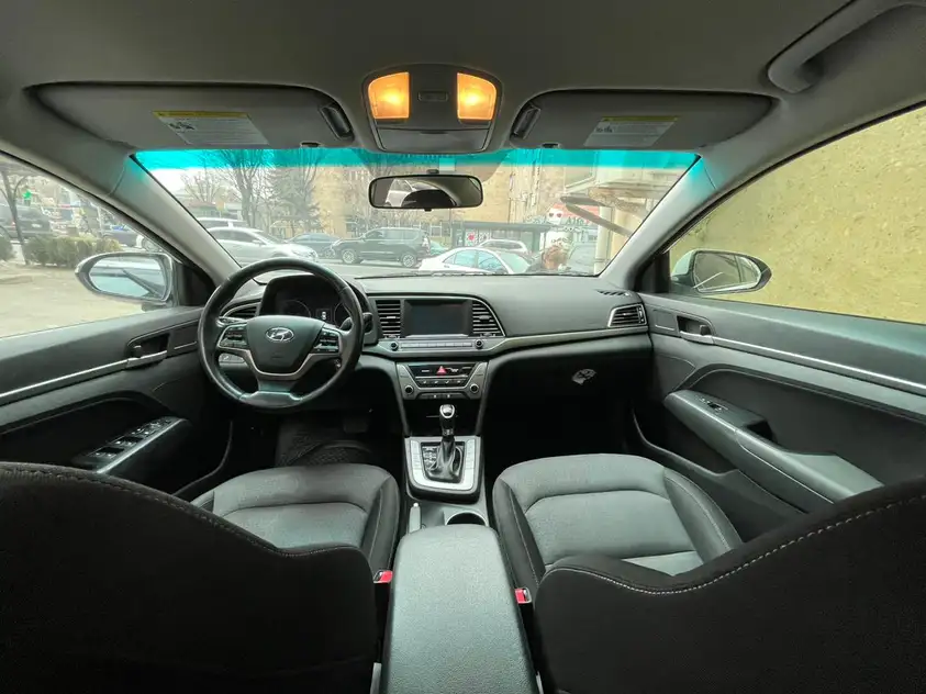 Hyundai Elantra 2015 — фото 3