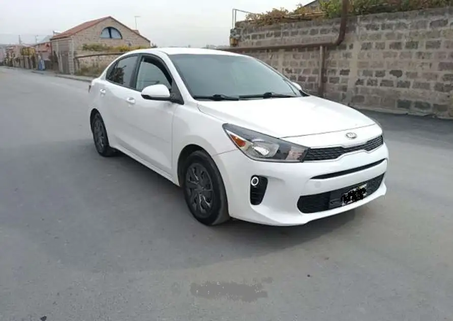 Kia Rio 2017 — фото 2