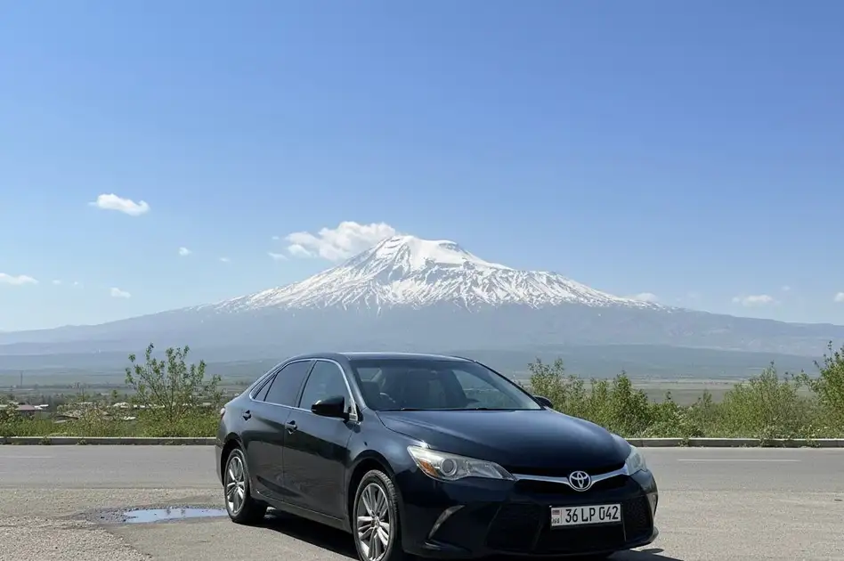 Toyota Camry 2015 — фото 2