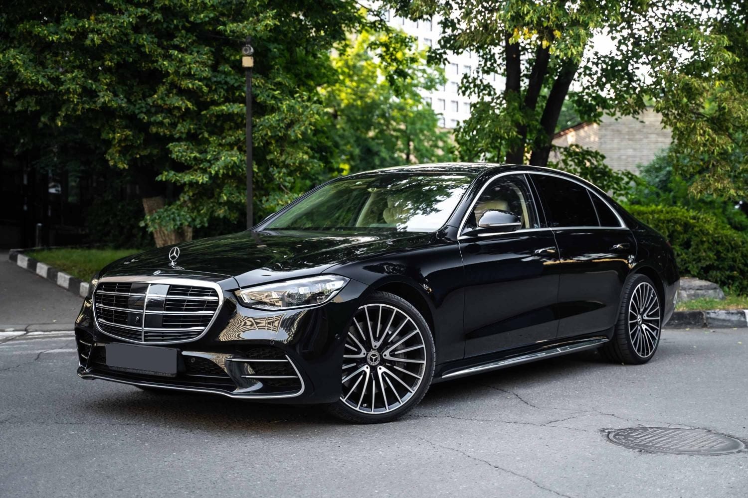 Mercedes-Benz S-Class W222 — аренда от 110000 ֏/сутки