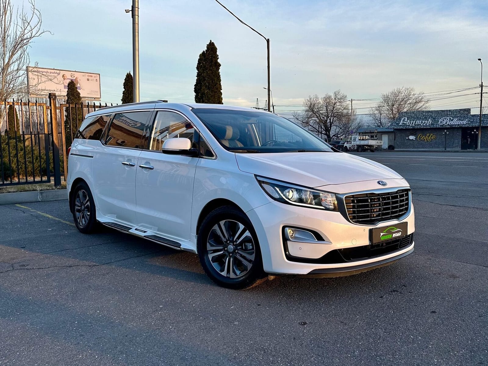 Kia Carnival — аренда от 23000 ֏/сутки