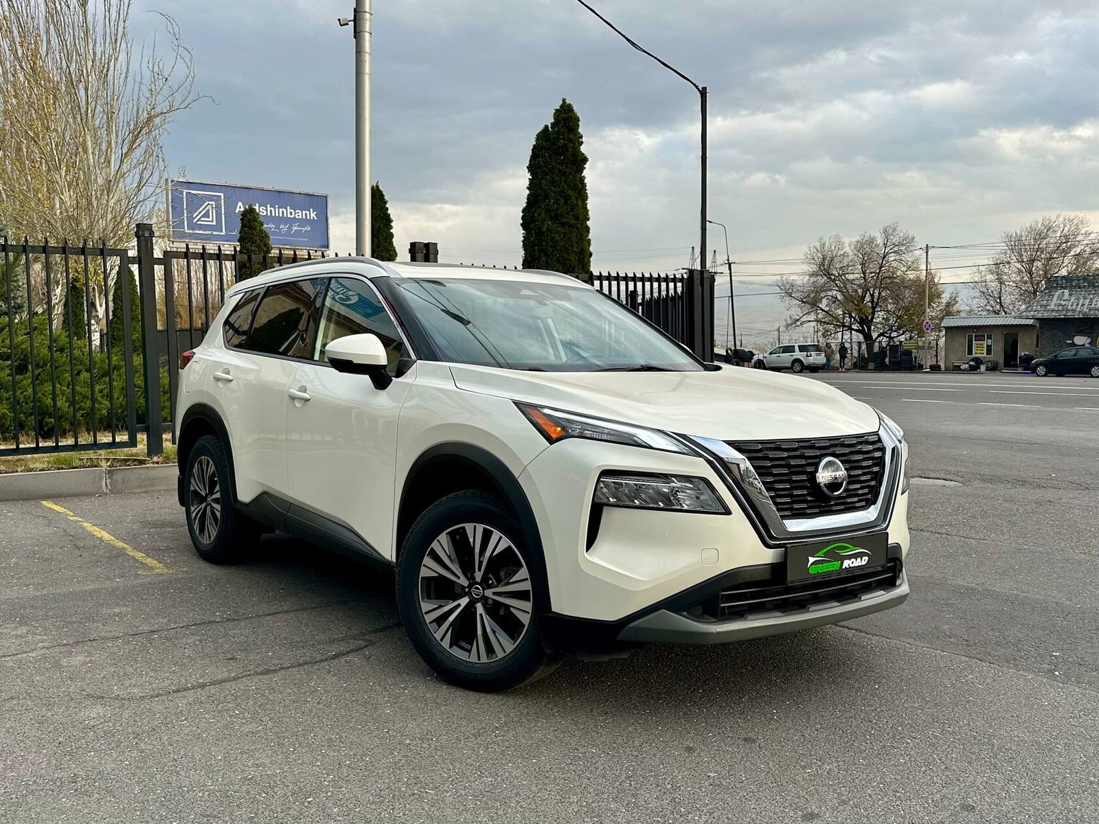 Nissan X-Trail — аренда от 23000 ֏/сутки