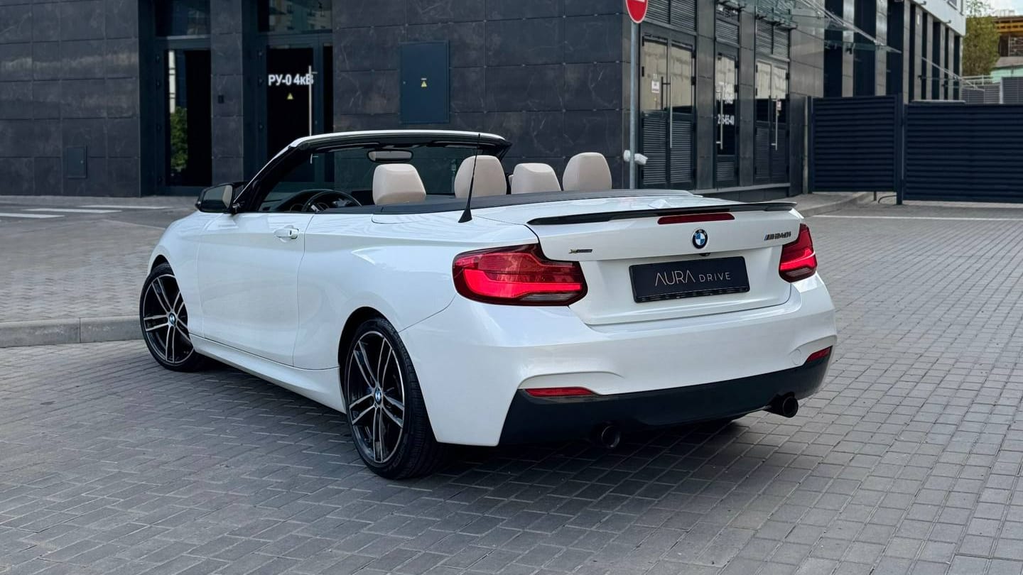 BMW 240i xDrive Cabrio 2018 — фото 3