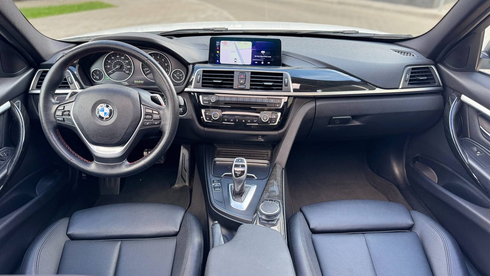 BMW 330i xDrive F30 2018 — фото 3