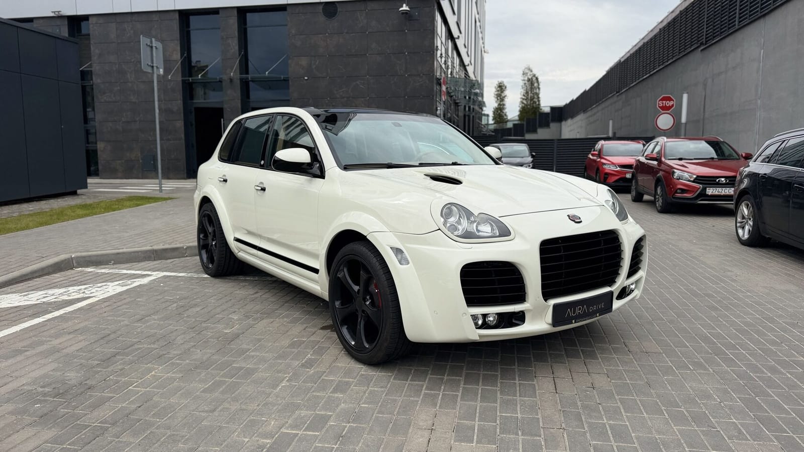 Porsche Cayenne TechArt Magnum — аренда от 1489 Br/сутки