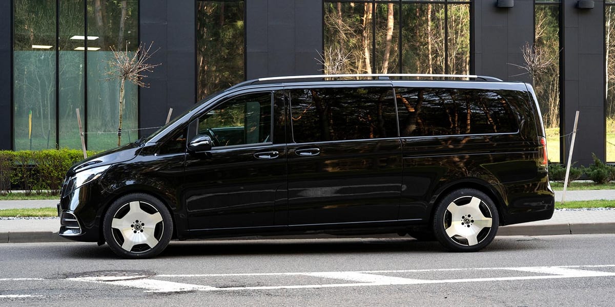 Mercedes-Benz V-Class Extra Long Exclusive 2022 года в аренду в Минске