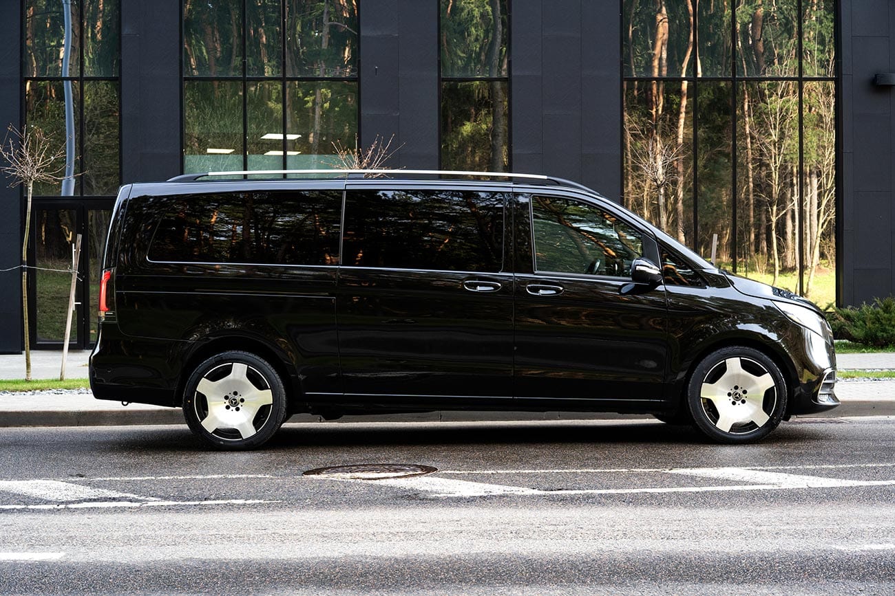Mercedes-Benz V-Class Extra Long Exclusive 2022 — фото 4