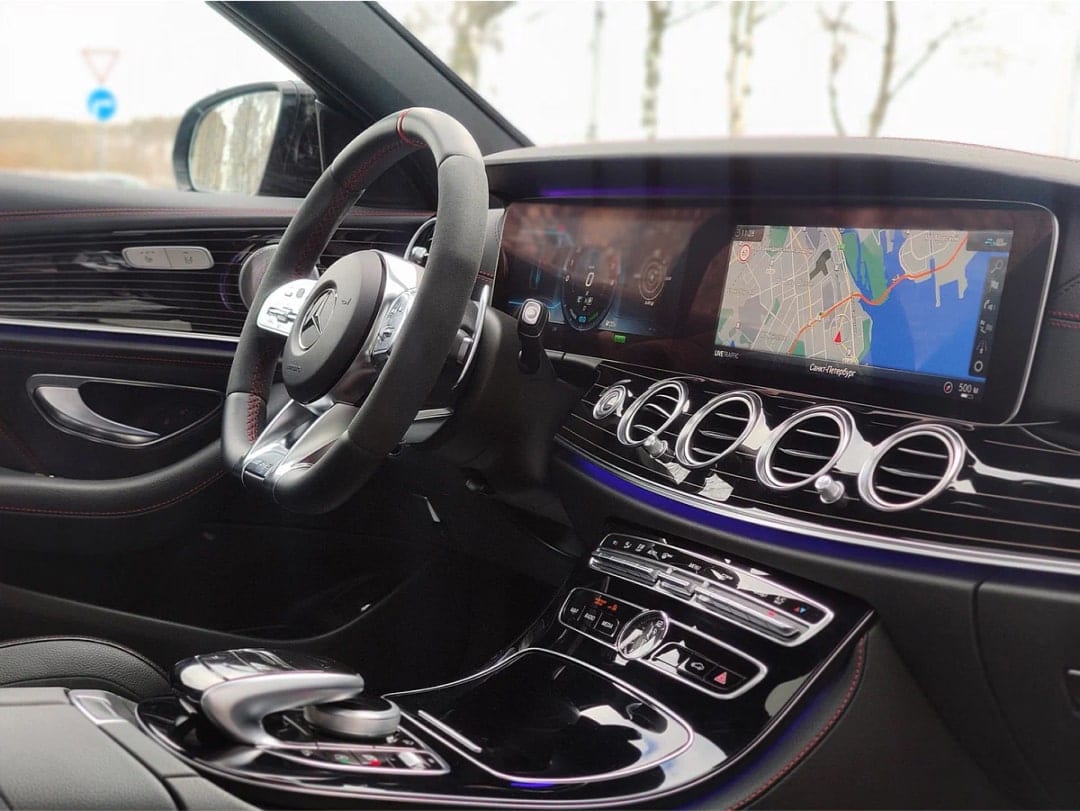Mercedes-Benz E-Class W213 4MATIC 2019 года в аренду в Минске