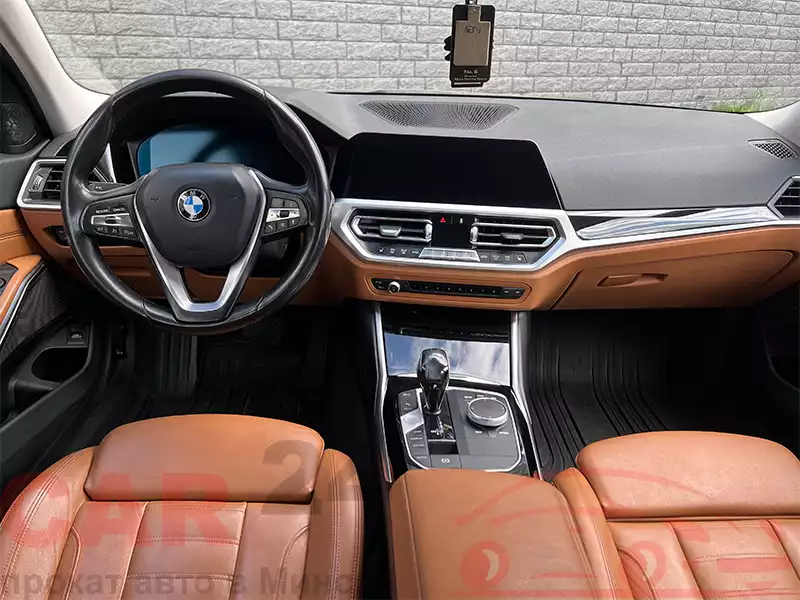 BMW 320 2017 года в аренду в Минске