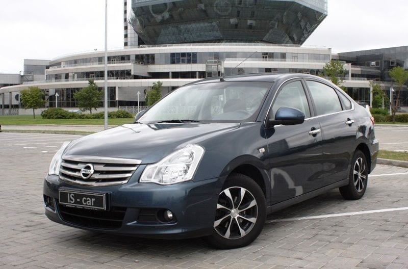 Nissan Almera 2015 — аренда от 60 Br/сутки
