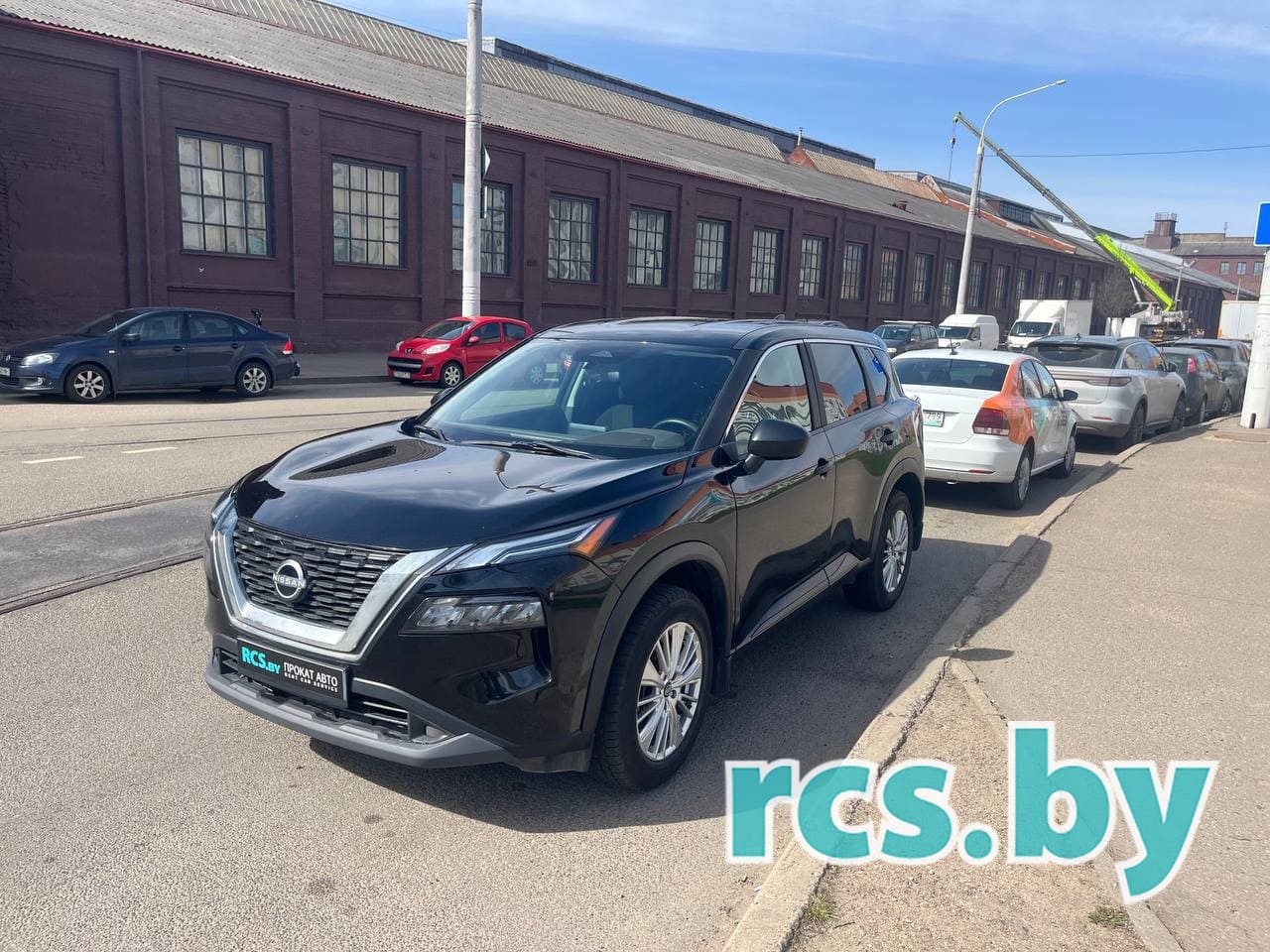 Nissan Rogue (X-Trail) 2023 года в аренду в Минске