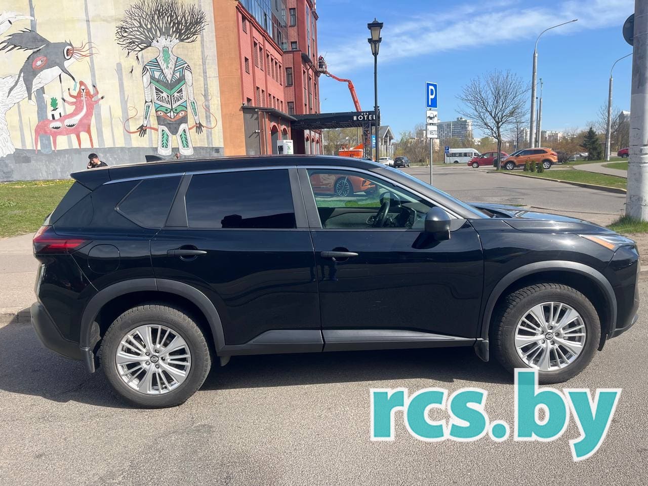 Nissan Rogue (X-Trail) 2023 года в аренду в Минске