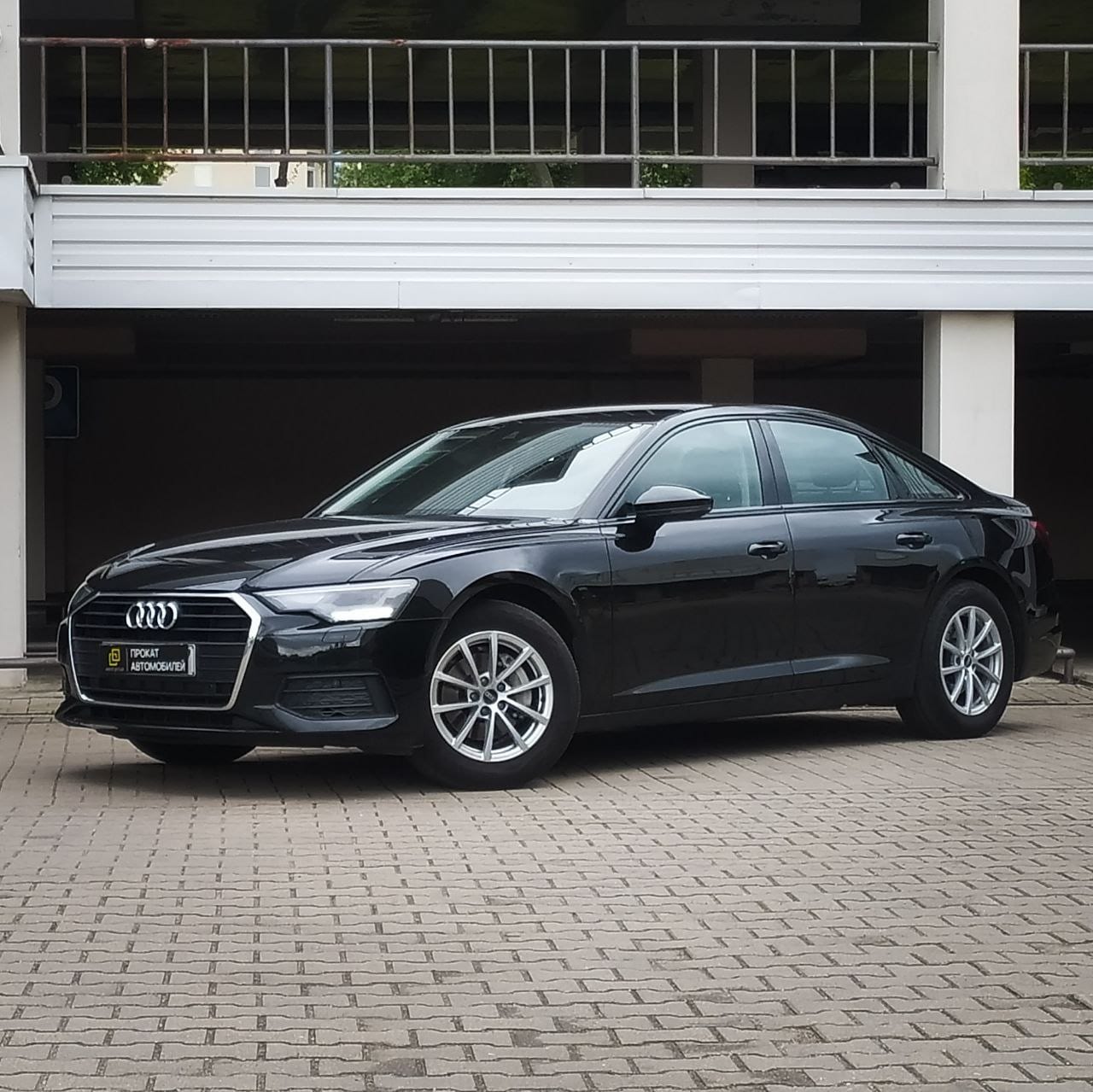 Audi A6 C8 2021 года в аренду в Минске