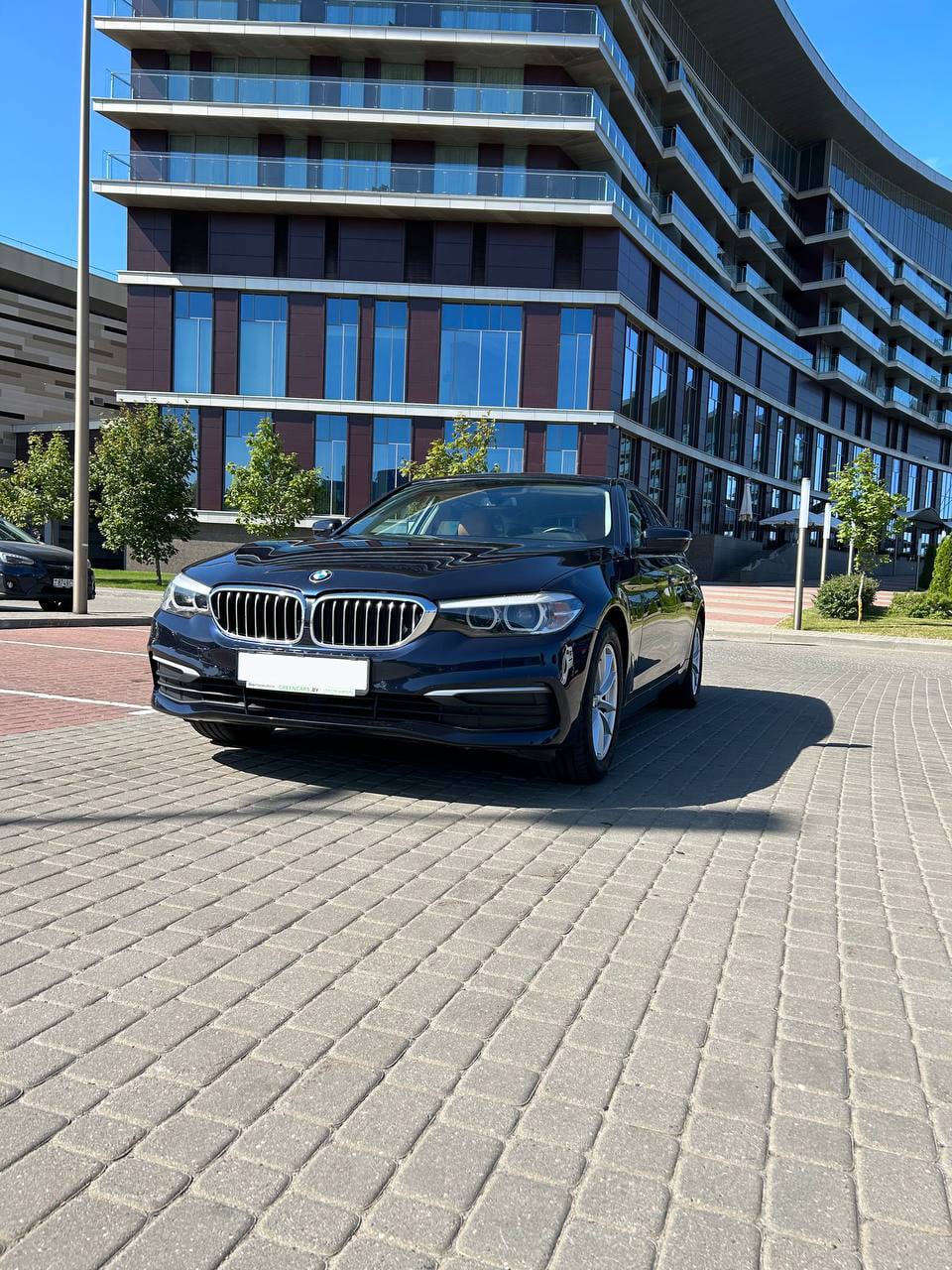 BMW 5 G31 — аренда от 260 Br/сутки