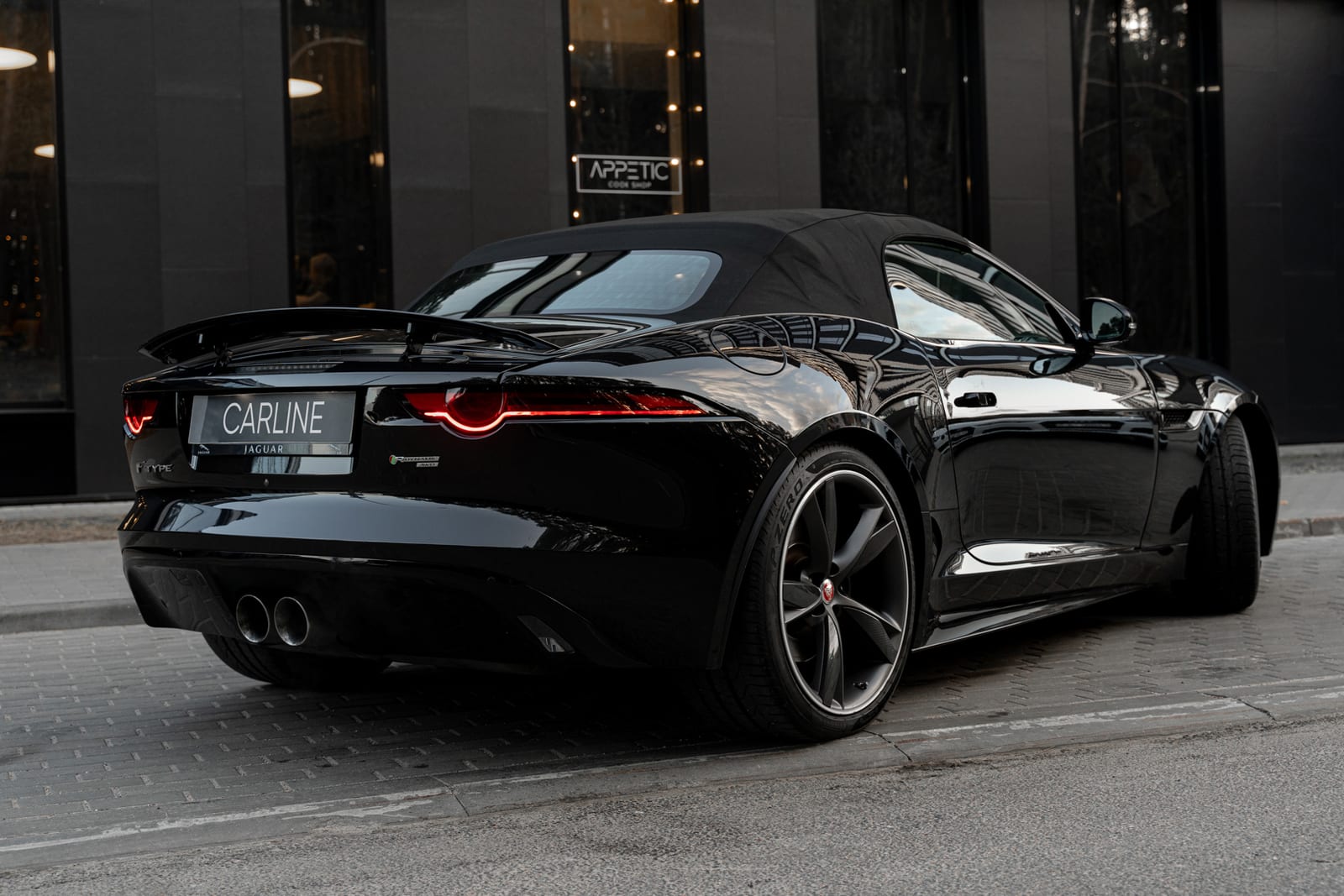 Jaguar F-Type Cabrio 2018 — фото 2