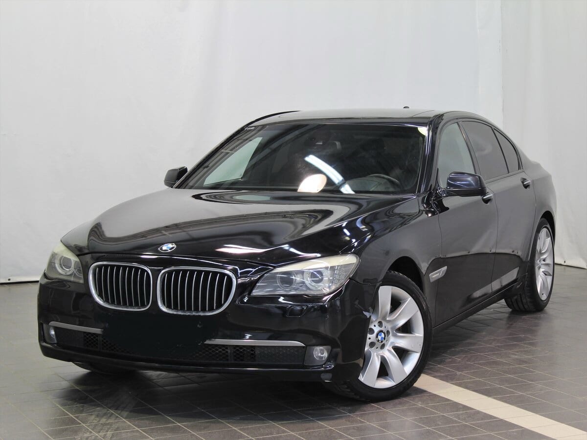 BMW 7 Series (F01) 2009 — аренда от 231 Br/сутки