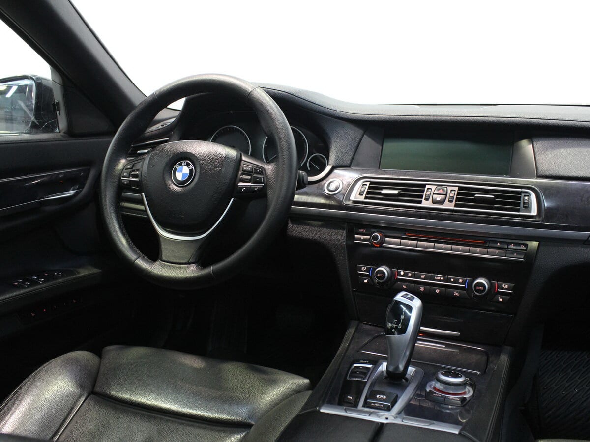 BMW 7 Series (F01) 2009 — фото 4