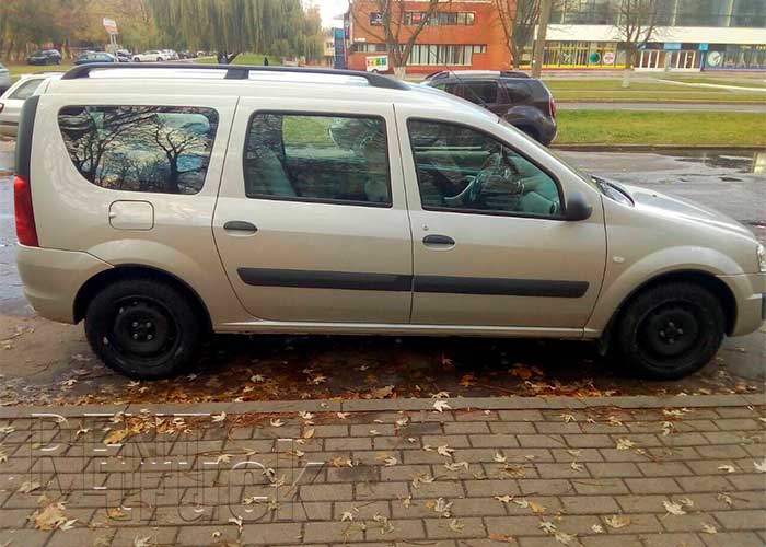 Lada Largus (7 мест) 2018 — фото 2