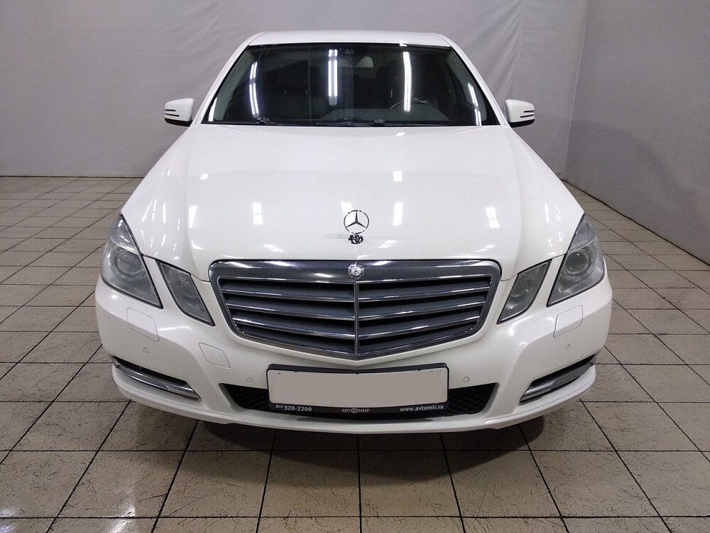 Mercedes-Benz E-Class W212 2013 — аренда от 170 Br/сутки