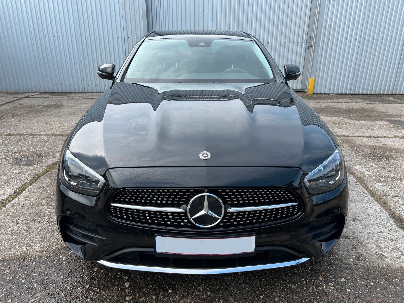 Mercedes E-Class W212 2013 года в аренду в Минске