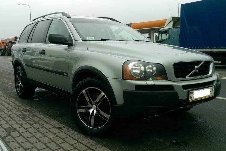 Volvo XC90 2006 года в аренду в Минске