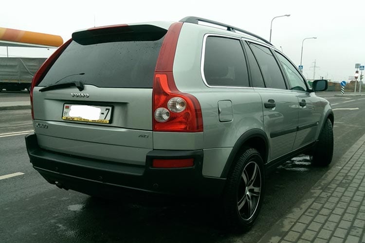 Volvo XC90 2006 года в аренду в Минске