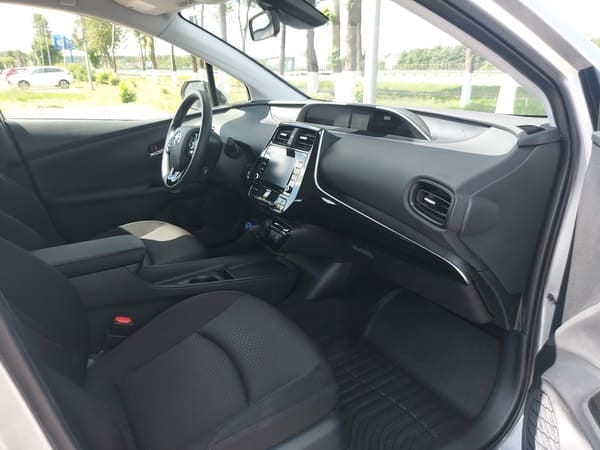 Toyota Prius в аренду в Минске
