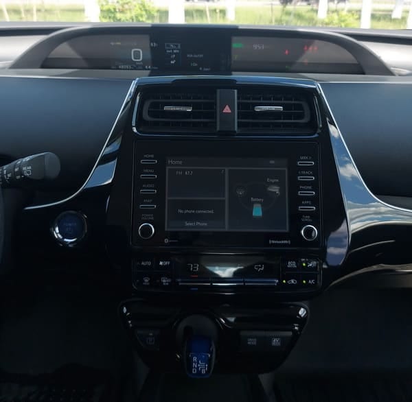Toyota Prius в аренду в Минске
