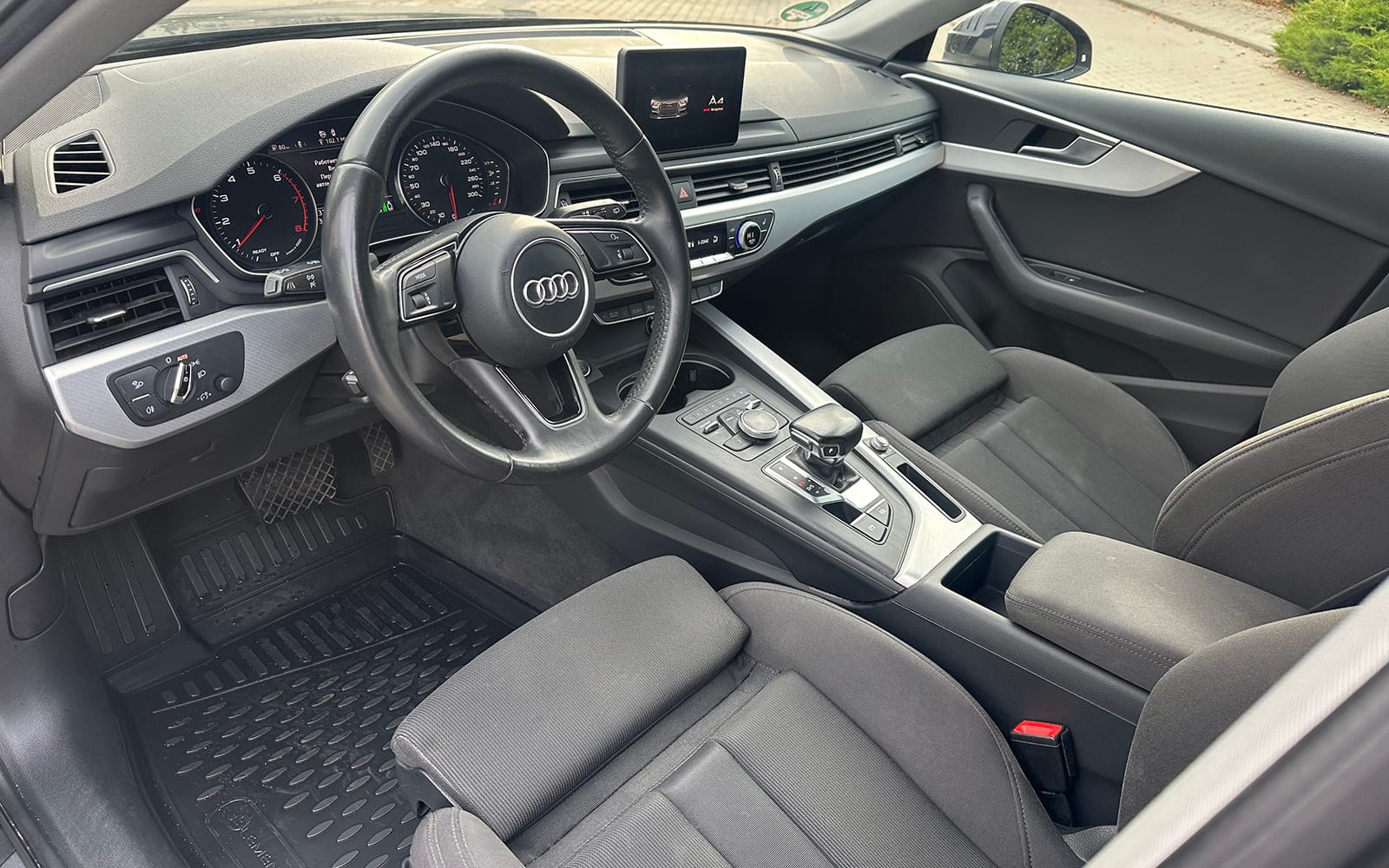 Audi A4 Avant 2017 — фото 3