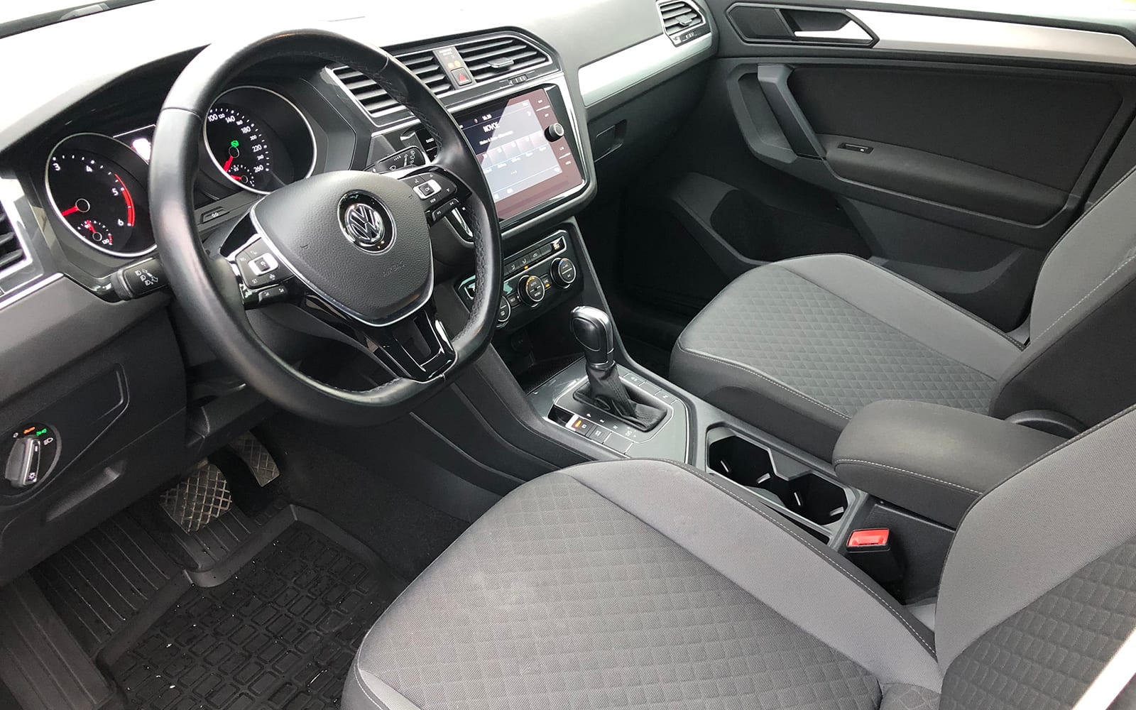 Volkswagen Tiguan 2019 — фото 3
