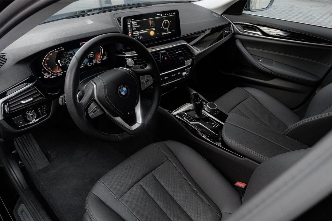 BMW 520 G30 xDrive 2020 — фото 3