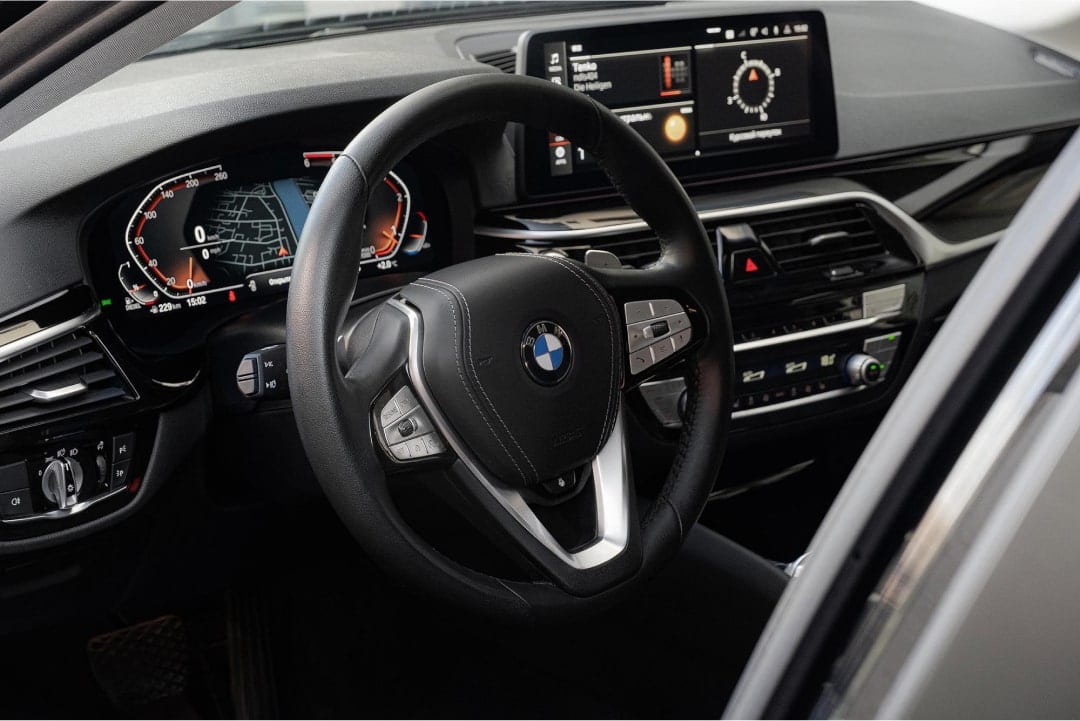 BMW 520 G30 xDrive 2020 — фото 4