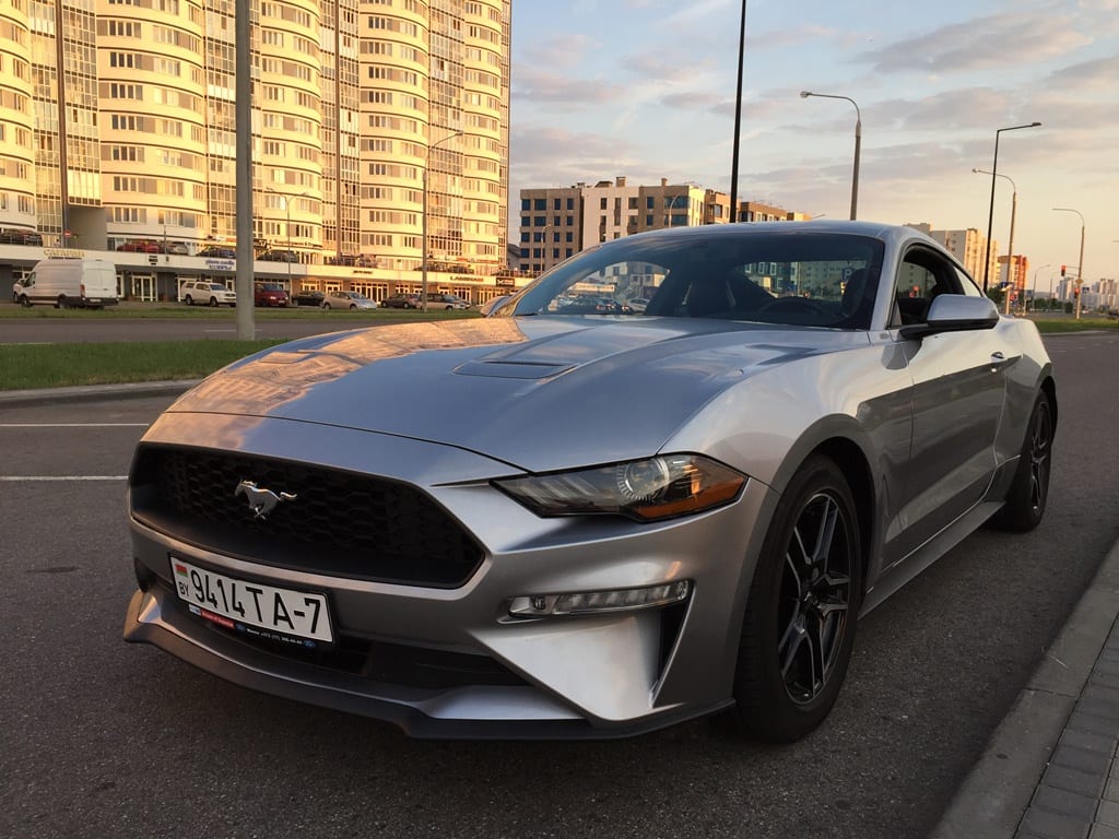 Ford Mustang 2020 — фото 3