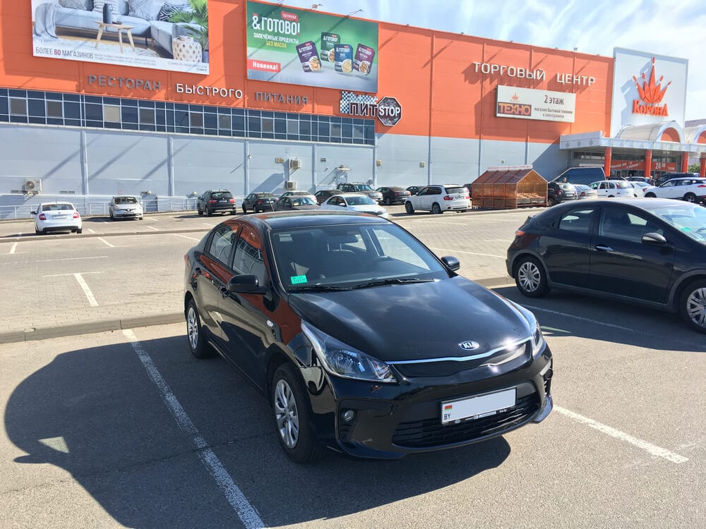 Kia Rio (чёрный) 2019 года в аренду в Минске