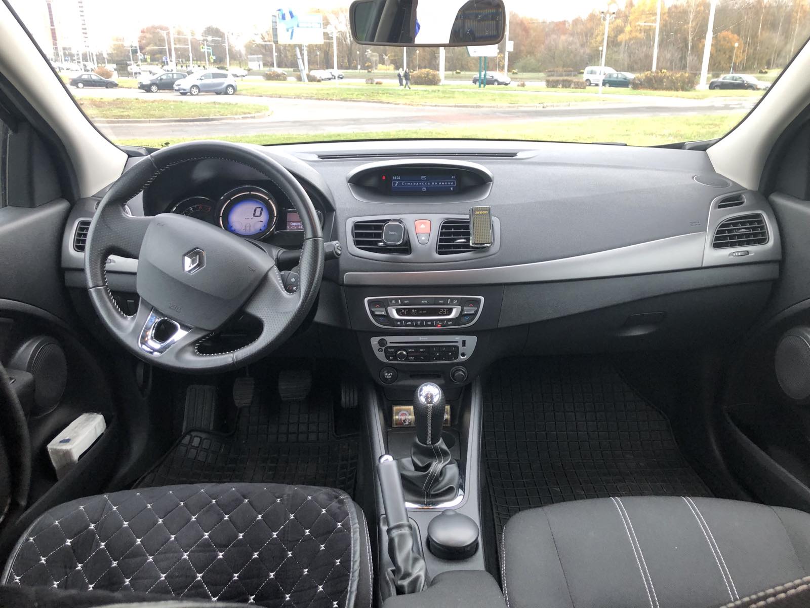 Renault Megane 3 хэтчбек 2014 — фото 4