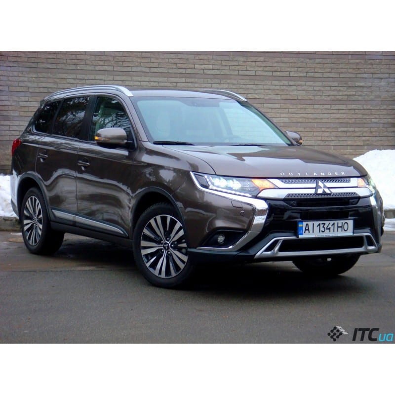Mitsubishi Outlander 3.0 AT 4WD Sport 2016 года в аренду в Минске
