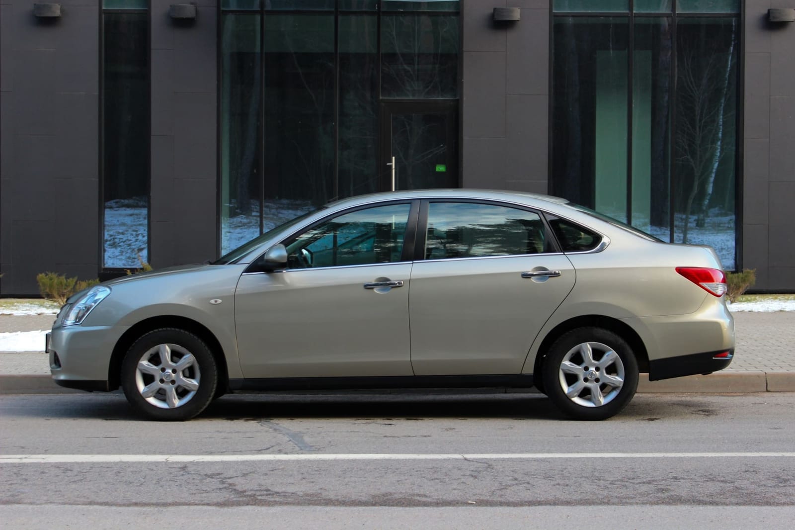 Nissan Almera в аренду в Минске