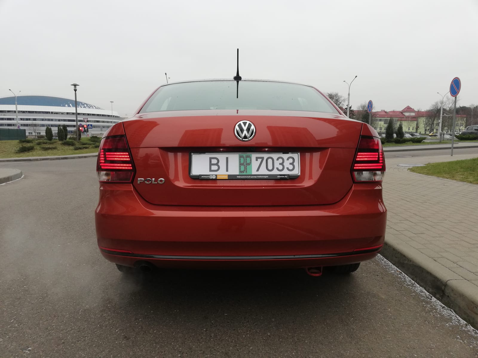 Volkswagen Polo Comfortline Joy 2018 — фото 3